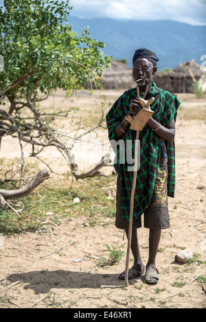 La tribu Erbore est une petite tribu qui vit dans la région du sud-ouest de la vallée de l'Omo le 17 mai 2014 Banque D'Images