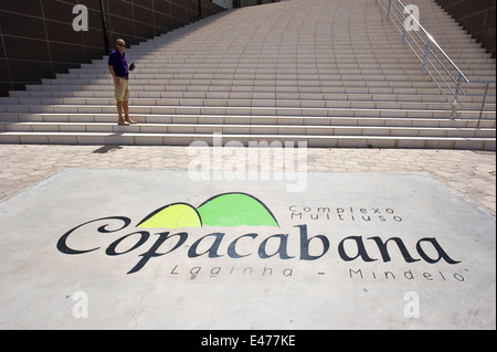 Condominium dans Copacabana Laginha Beach, Mindelo à l'île de Sao Vicente, Cap Vert. Banque D'Images