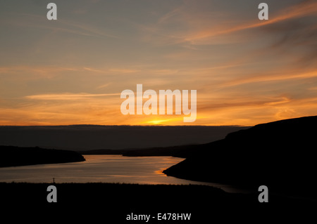 Coucher du soleil sur le Loch Harport Banque D'Images