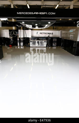 Silverstone, UK. 06Th Juillet, 2014. Sport Automobile : Championnat du Monde de Formule 1 de la FIA 2014, Grand Prix de Grande-Bretagne, garage de Mercedes AMG Petronas F1 Team Crédit : afp photo alliance/Alamy Live News Banque D'Images