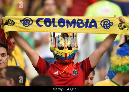 Fortaleza, Brésil. Le 04 juillet, 2014. Partisan de la Colombie à la vôtre avant la Coupe du Monde de Football 2014 football match de quart de finale entre le Brésil et la Colombie à Fortaleza, Brésil, 04 juillet 2014. Photo : Marius Becker/dpa/Alamy Live News Banque D'Images