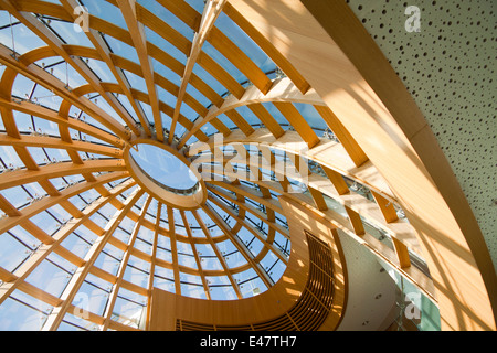 Dôme en verre sur le toit de la bibliothèque centrale de Liverpool, Merseyside, Royaume-Uni. La nouvelle bibliothèque ouvre restauré le 17 mai 2013. Banque D'Images