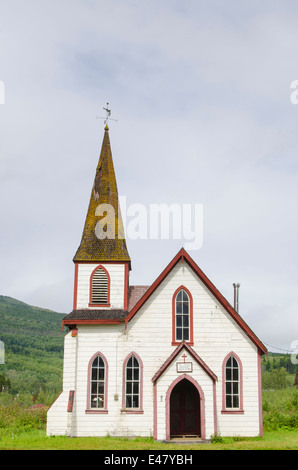 100 ans historique Saint l'église anglicane Saint Paul's près de Kitwanga, Colombie-Britannique, Canada. Banque D'Images