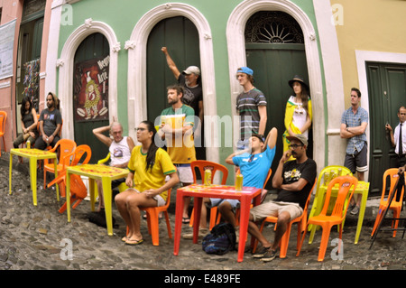 La consultation du public, WM 2014, Pelourinho, Salvador da Bahia, Brésil. Usage éditorial uniquement. Banque D'Images