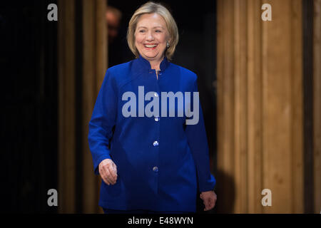 Berlin, Allemagne. 6 juillet, 2014. L'ex-secrétaire d'État américaine Hillary Clinton présente son autobiographie "Choix difficiles' à Berlin, Allemagne, 6 juillet 2014. Photo : Maurizio Gambarini/dpa/Alamy Live News Banque D'Images