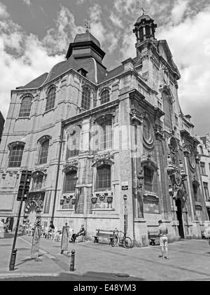 Bruxelles, Belgique - 15 juin 2014 : l'église Baroque Notre Dame du Bon. Secource Banque D'Images