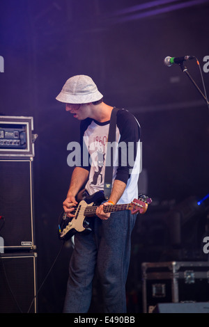 Jack Freeman de Jagwar Ma live au festival de Glastonbury 2014 Banque D'Images