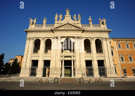 Italie, Rome, basilique de San Giovanni in Laterano Banque D'Images