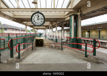 Carnforth, Lancashire, montrant la célèbre plate-forme et le réveil, en vedette dans le film "Brève rencontre" avec Celia Johnson, Trevor Howard, 1945 Banque D'Images