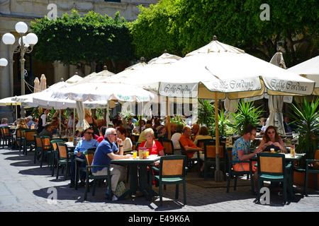 Caffe Cordina, place de la République, Valette (il-Belt Valletta), région de Malte Xlokk, République de Malte Banque D'Images