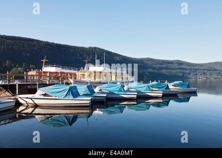 Le lac de Titisee, Feldberg, Forêt Noire, Baden Wurtemberg, Allemagne, Europe Banque D'Images