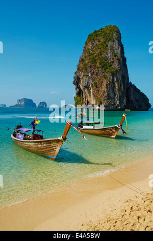 La baie de Ao Phra Nang Railay Beach, Hat Tham Phra Nang Beach, province de Krabi, Thaïlande, Asie du Sud, Asie Banque D'Images