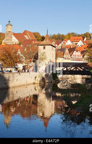 La vieille ville et de la rivière Kocher, Schwaebisch Hall, Hohenlohe, Baden Wurtemberg, Allemagne, Europe Banque D'Images