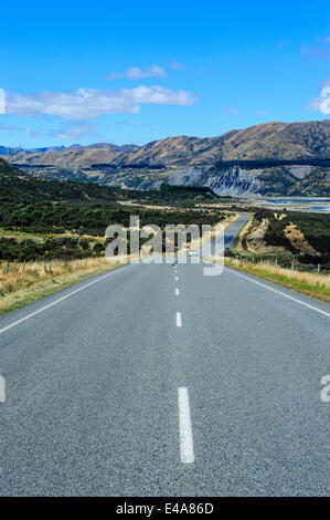 Route menant au-dessus du Lewis Pass, île du Sud, Nouvelle-Zélande, Pacifique Banque D'Images