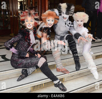 Londres, Royaume-Uni. 07Th Juillet, 2014. Appel de la photo pour lancer la nouvelle production de 'Cats' au London Palladium, Argyll Street, Londres le 7 juillet 2014 Crédit : KEITH MAYHEW/Alamy Live News Banque D'Images