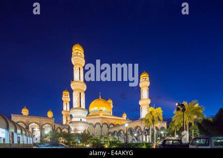 En Asie du sud-est, le Royaume de Brunei, Bandar Seri Begawan, Jame'asr Hassanal Bolkiah Mosque Banque D'Images