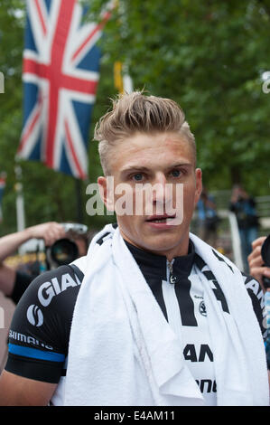 Londres, Royaume-Uni. 07Th Juillet, 2014. Marcel Kittel célèbre remportant l'étape 3 du Tour de France à Londres Cambridge. Credit : Action Plus Sport/Alamy Live News Banque D'Images