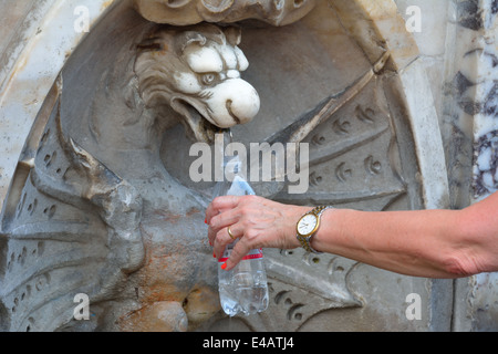 Fontaine d'eau potable,Rome,Italie Banque D'Images