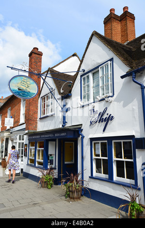 16e siècle l'auberge de bateau, West Street, Marlow, Buckinghamshire, Angleterre, Royaume-Uni Banque D'Images