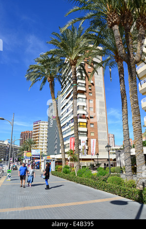 Calle Gerona, Benidorm, Costa Blanca, province d'Alicante, Espagne Banque D'Images