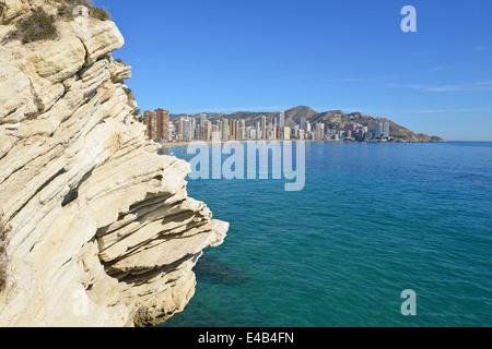 Playa de Levante à partir de la Placa de Castelar, Vieille Ville, Benidorm, Costa Blanca, Alicante Province, Espagne Banque D'Images
