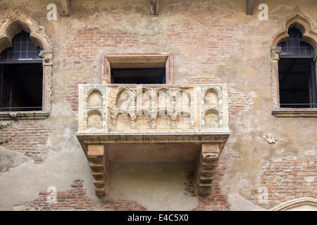 Le célèbre balcon de Roméo et Juliette à Vérone, Italie Banque D'Images