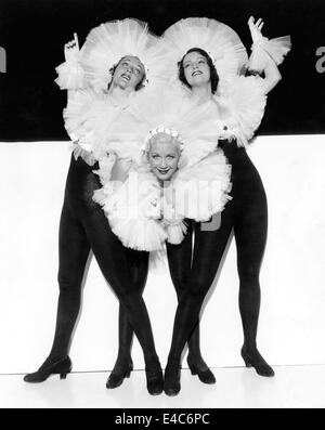 Trois filles de Chorus, Portrait publicitaire sur-ensemble du film, 'Dames', 1934 Banque D'Images