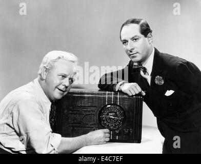 Charles Winninger et George Jessel, acteurs américains, Portrait publicitaire, vers le début des années 40 Banque D'Images