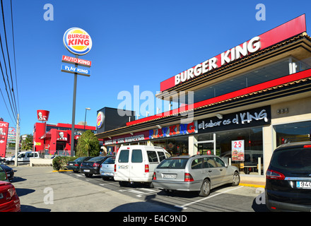 Restaurants de restauration rapide Burger King et KFC, près de Benidorm, Costa Blanca, province d'Alicante, Royaume d'Espagne Banque D'Images