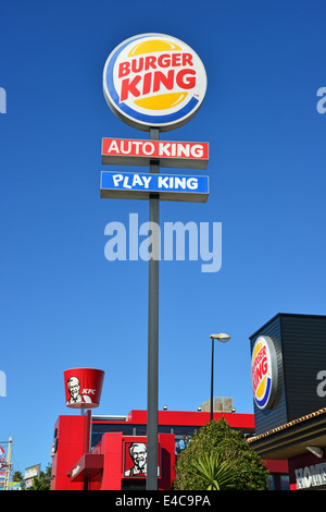 Restaurants de restauration rapide Burger King et KFC, près de Benidorm, Costa Blanca, province d'Alicante, Royaume d'Espagne Banque D'Images