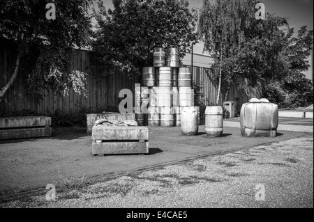 Photographie noir et blanc, image. Cargaisons silencieux, sculpture, statue sur les Quais de Salford, Salford, Manchester, UK Banque D'Images