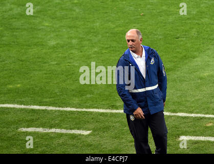 Belo Horizonte, Brésil. 08 juillet, 2014. L'entraîneur du Brésil Luiz Felipe Scolari réagit au cours de la Coupe du Monde FIFA 2014 football match de demi-finale entre le Brésil et l'Allemagne au stade Mineirao de Belo Horizonte, Brésil, 08 juillet 2014. Photo : Andreas Gebert/dpa/Alamy Live News Banque D'Images