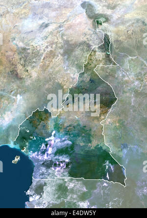 Cameroun, Afrique, True Color Satellite Image avec masque et de la frontière. Vue du Cameroun (avec masque et de la frontière). Cette imag Banque D'Images