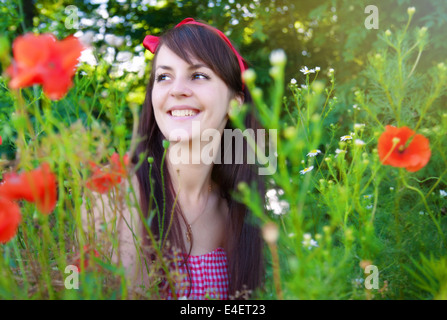 Jolie happy female closeup portrait Banque D'Images