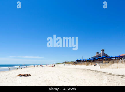 Plage à Southampton, les Hamptons, comté de Suffolk, Long Island, NY, USA Banque D'Images