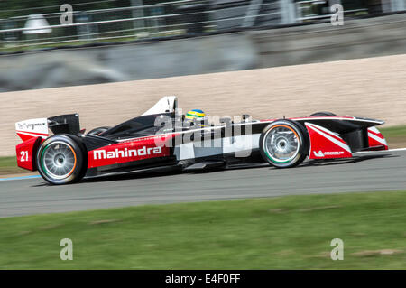 Donington Park, Royaume-Uni. 09 juillet, 2014. Formule E test. Bruno Senna disques de Mahindra Racing à Formule E test à Donington Park. Credit : Gergo Toth/Alamy Live News Banque D'Images