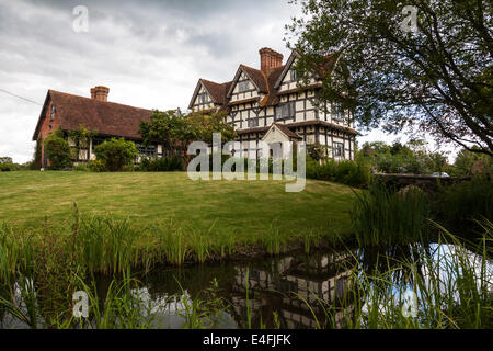 16ème siècle PIGEONNIER À MOAT FARM dormston UK Angleterre Worcestershire façade extérieure house home, grade 2* à douves énumérés farmhouse Banque D'Images