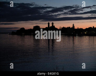 Coucher de soleil sur le lac de Constance, Friedrichshafen, Allemagne Banque D'Images