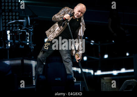 Milan, Italie. 09 juillet, 2014. La star de rock italien Vasco Rossi effectue live au stade San Siro lors de la 'live' Kom 2014 Credit : Rodolfo Sassano/Alamy Live News Banque D'Images