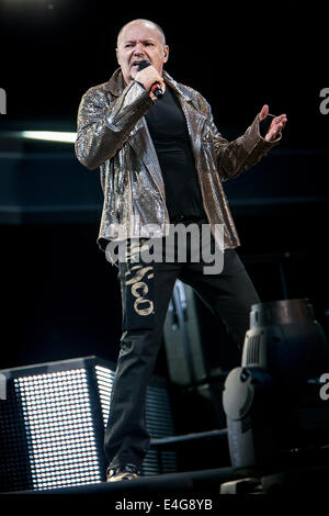 Milan, Italie. 09 juillet, 2014. La star de rock italien Vasco Rossi effectue live au stade San Siro lors de la 'live' Kom 2014 Credit : Rodolfo Sassano/Alamy Live News Banque D'Images