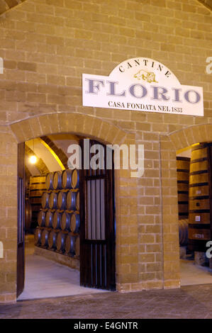 Les célèbres bodegas Florio à Marsala en Sicile Banque D'Images