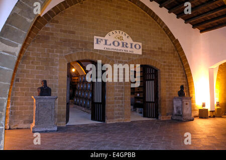 Les célèbres bodegas Florio à Marsala en Sicile Banque D'Images