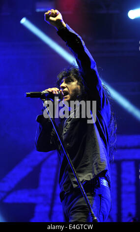 Jáchymov, République tchèque. 10 juillet, 2014. La chanteuse du groupe américain Anthrax Joey Belladonna effectue au festival de musique Masters of Rock le 10 juillet 2014 à Jáchymov, République tchèque. Photo : CTK/Alamy Live News Banque D'Images