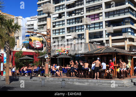 Bars et cafés à Benidorm, Costa Blanca, province de Valence, Espagne, Europe Banque D'Images