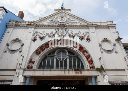 St George's arcade cornwall Falmouth, England uk go Banque D'Images