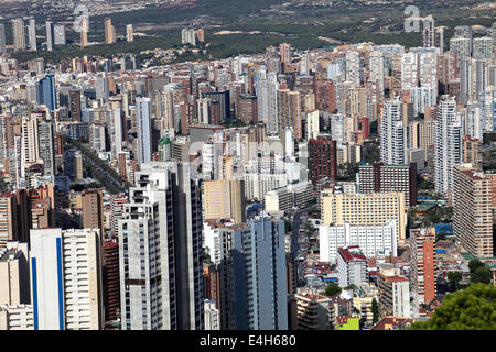 Sommaire des hôtels et de la plage de Levante, Benidorm, Costa Blanca, province de Valence, en Espagne, en Europe. Banque D'Images