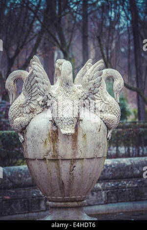 Les canards, les fontaines ornementales du Palais d'Aranjuez, Madrid, Espagne.Site du patrimoine mondial par l'UNESCO en 2001 Banque D'Images