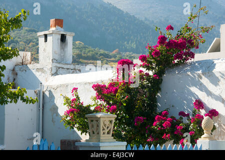 Spanien, Rhodos, Embona, Bergdorf am fusse des 1215 mètres hohen Attaviros. Banque D'Images