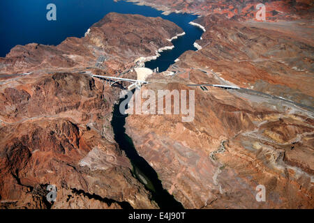 Comté de Clark, NV. - 21 septembre 2011 : le barrage Hoover lorsque terminé en 1939 a été la plus importante de l'énergie hydroélectrique generat Banque D'Images