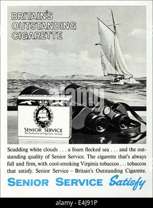 1960 Publicité pour SENIOR SERVICE cigarettes au magazine britannique daté de février 1964 Banque D'Images